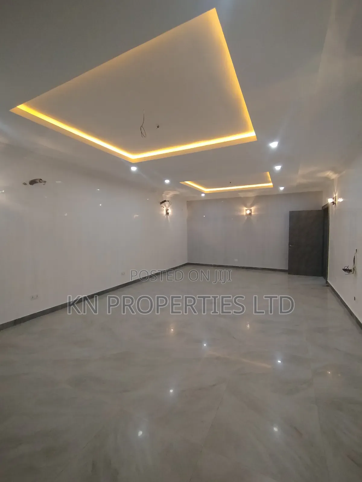 5bdrm Duplex in Apo for rent in Apo District