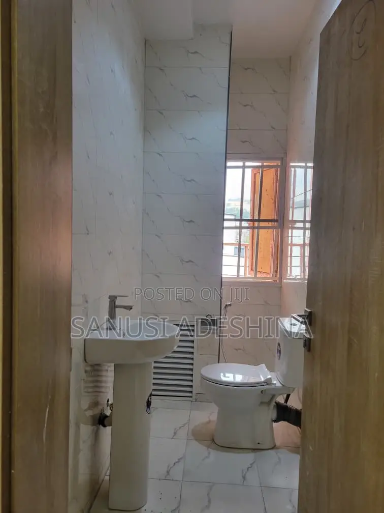 22 Rooms of Hotel at Gwarimpa by 4th Avenue,Fct Abuja Nigerian in Gwarinpa