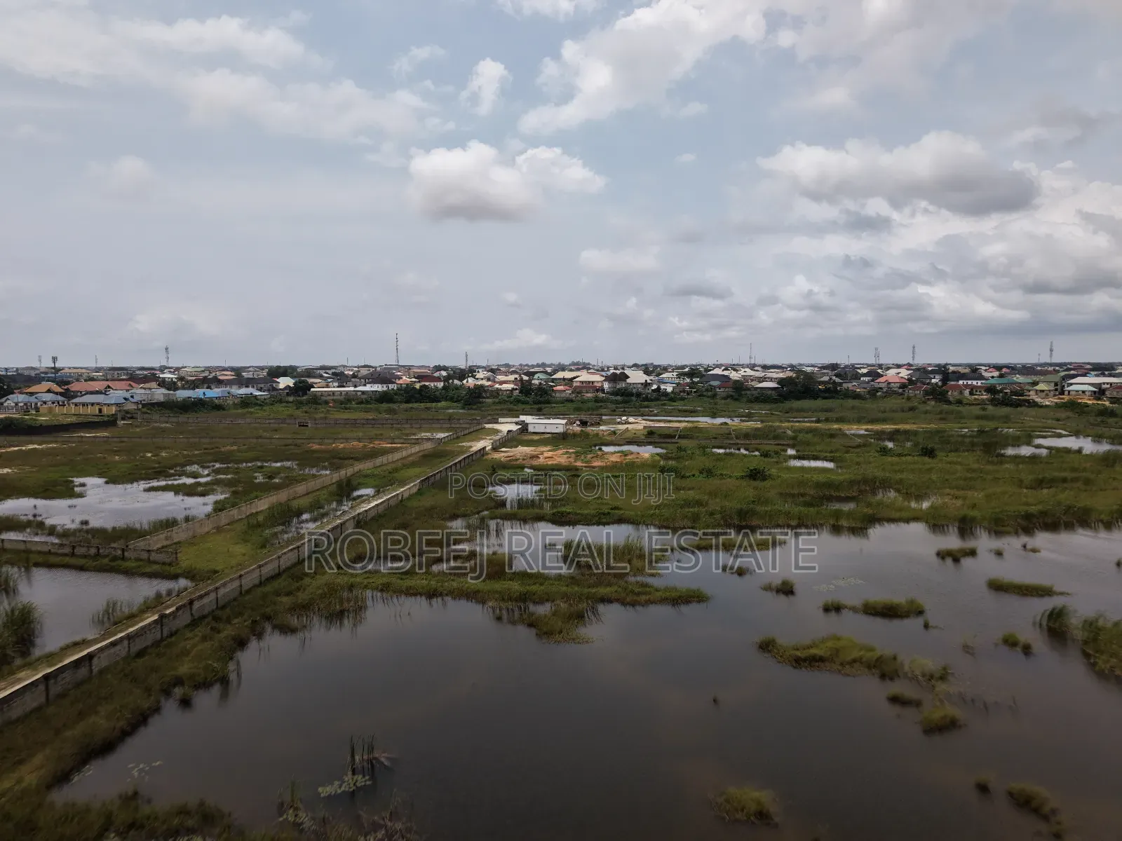 Prime Land Sale in Lakowe