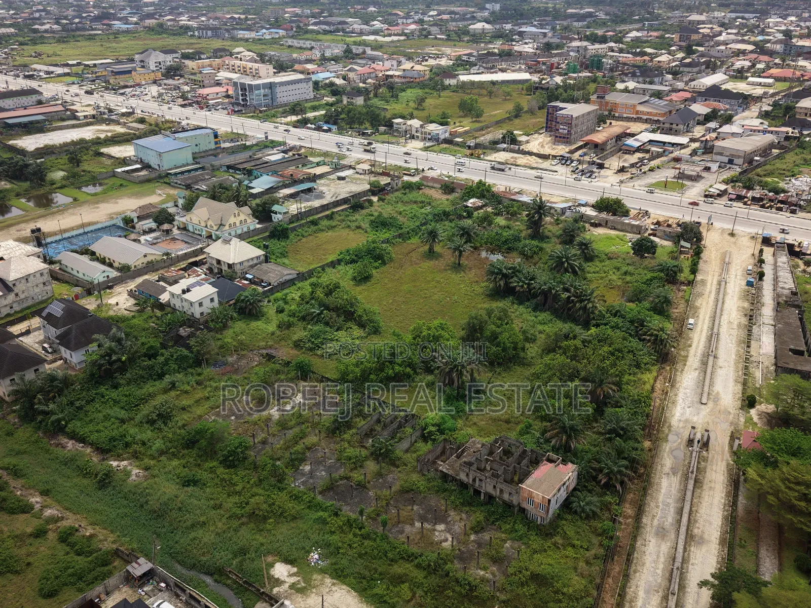 Prime Commercial/Residential Land Fronting Expressway in Lakowe