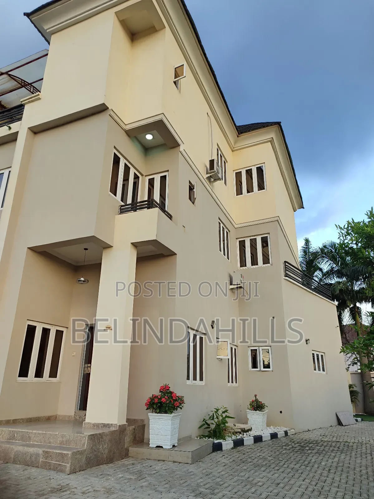 Furnished 5bdrm Townhouse / Terrace in Guzape District for rent in Guzape District