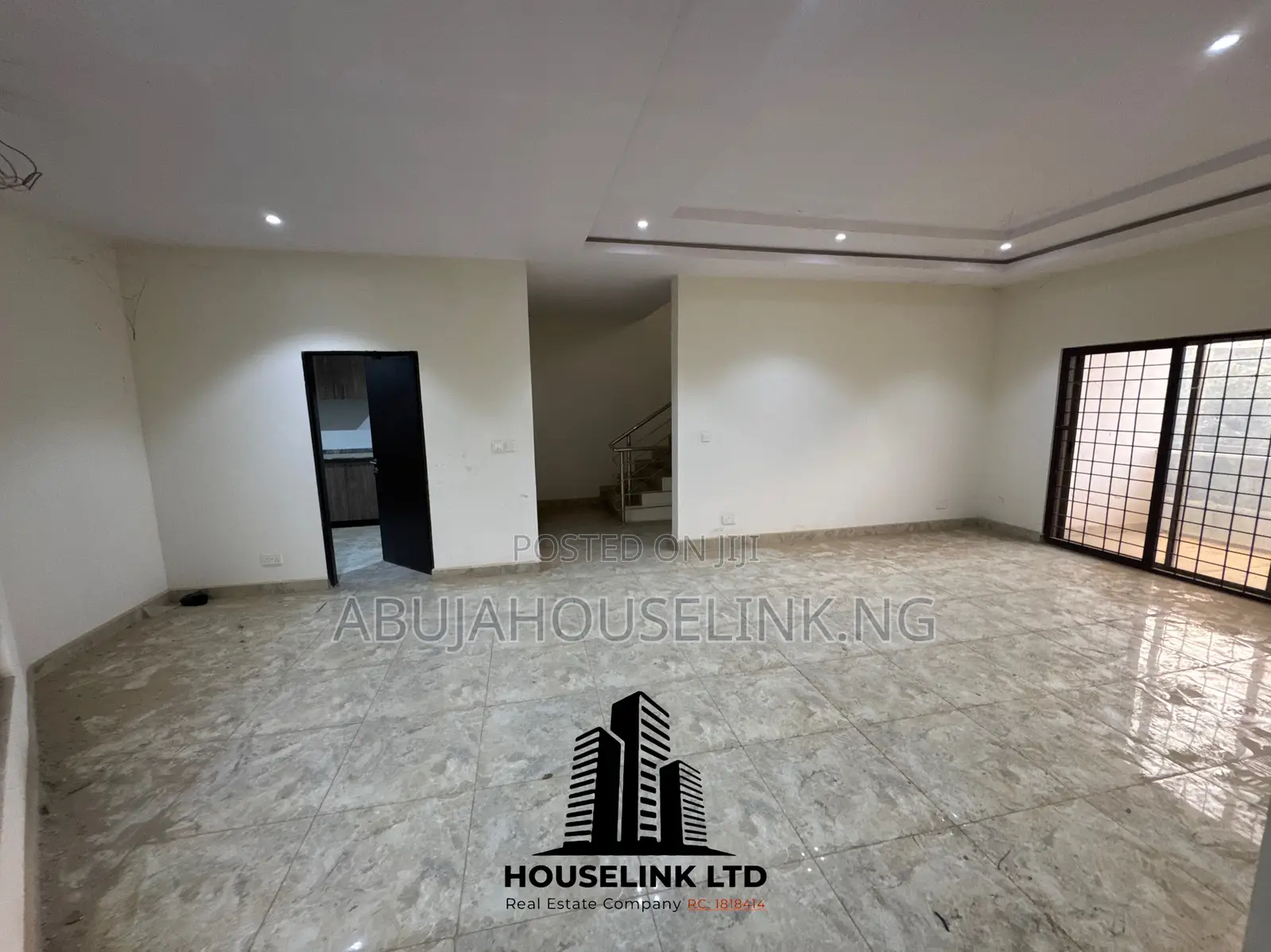 4bdrm Duplex in Guzape Main Abuja for sale in Guzape District
