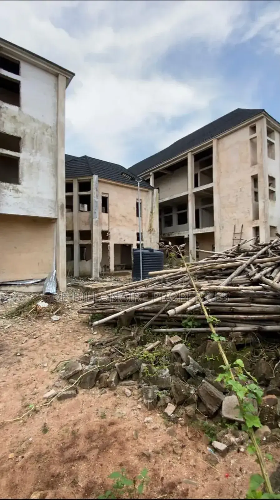 20bdrm House in Owerri for sale in Owerri