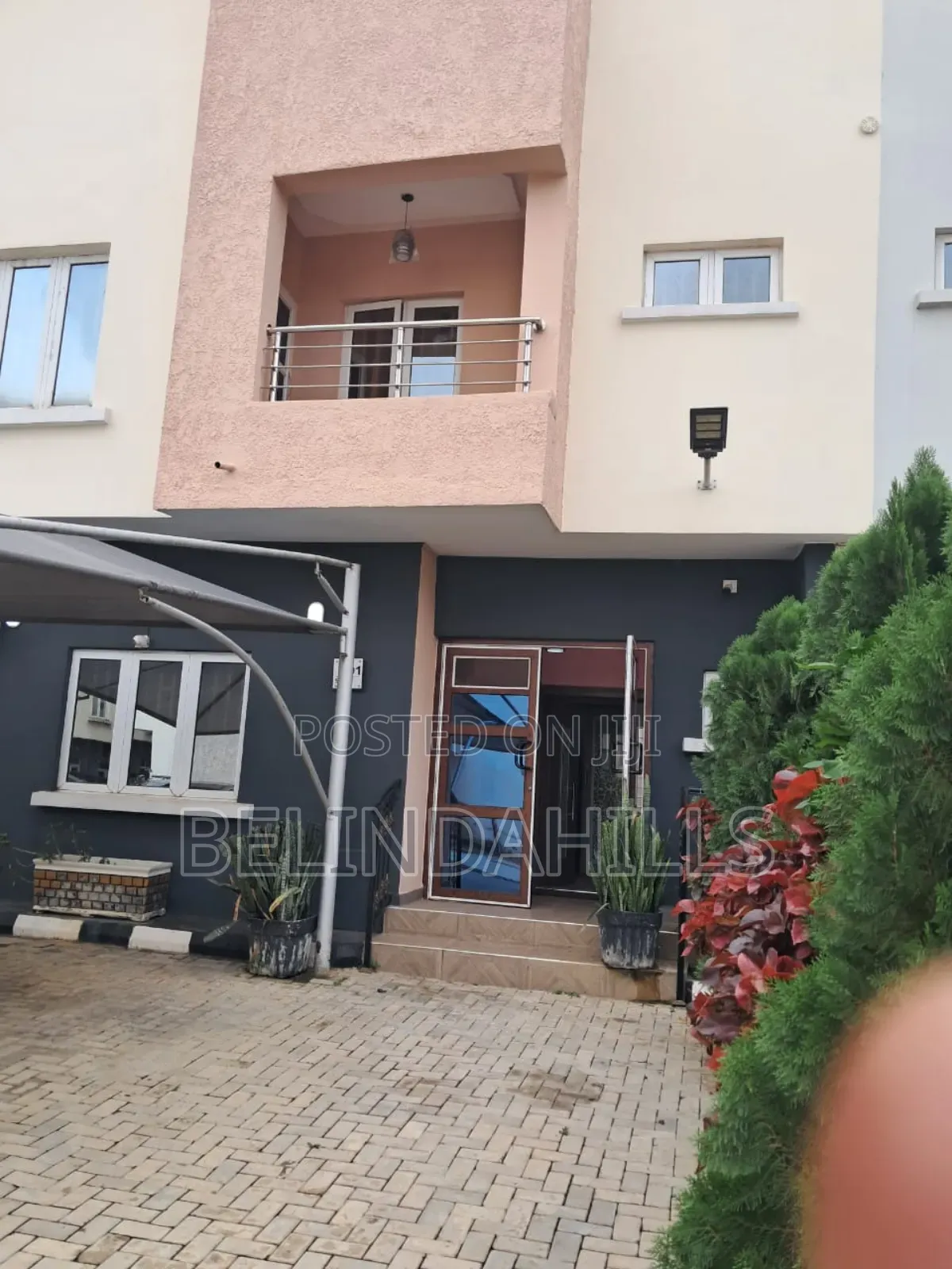Furnished 4bdrm Townhouse / Terrace in Idu Industrial for rent in Idu Industrial