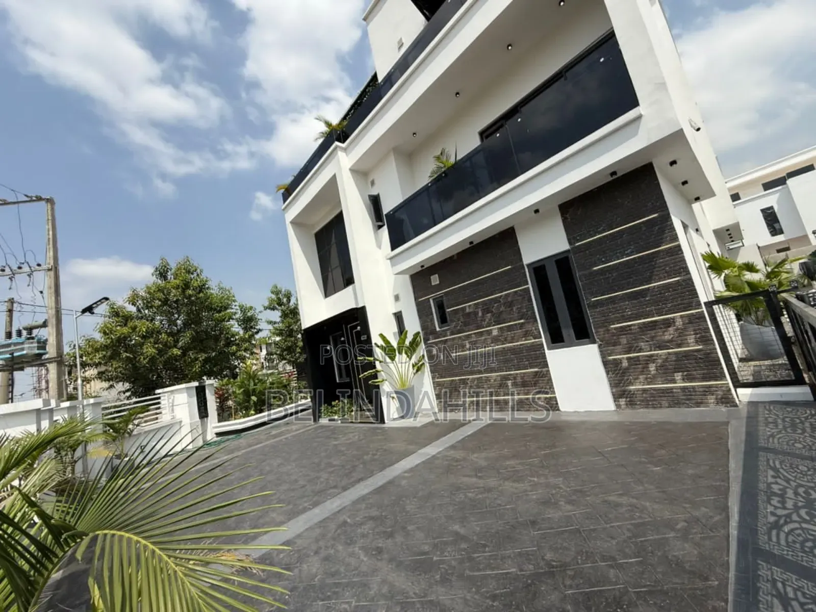 5bdrm Duplex in Kado for sale in Kado