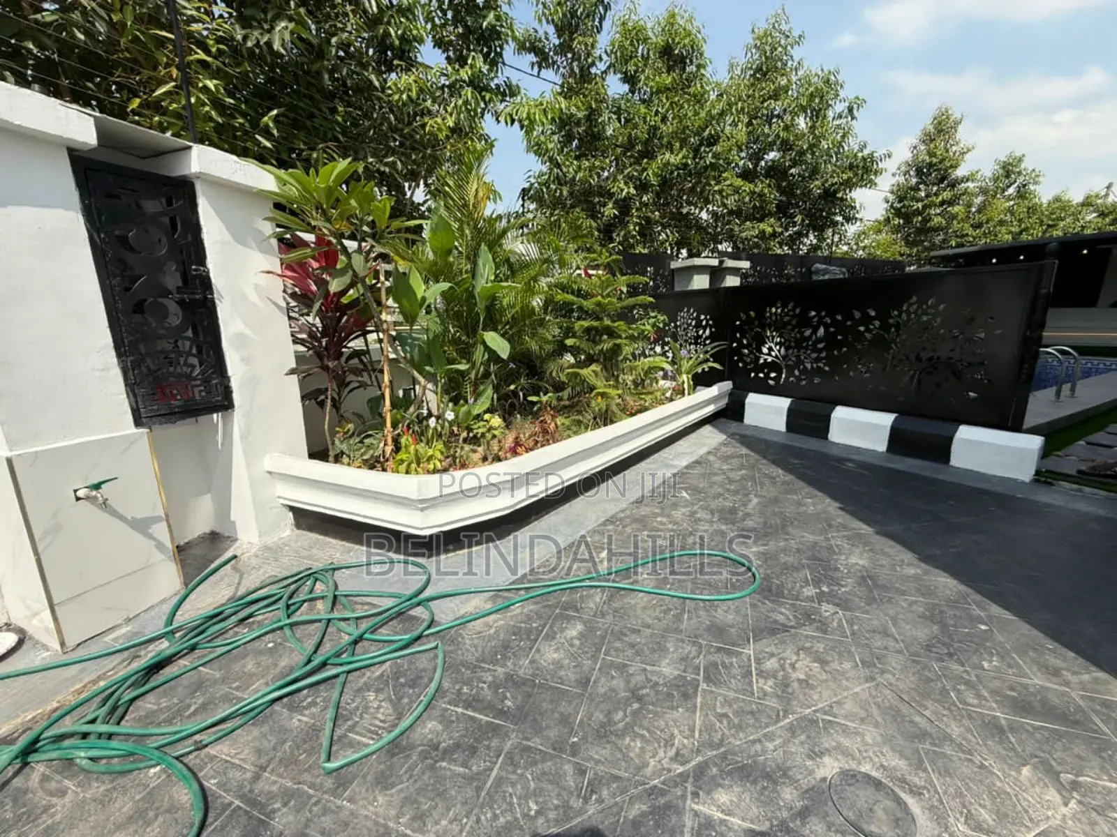 5bdrm Duplex in Kado for sale in Kado