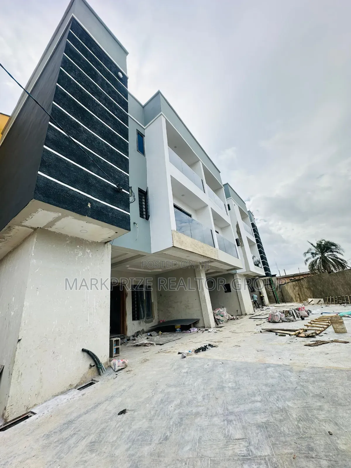 4bdrm Duplex in Ikeja for sale in Ikeja
