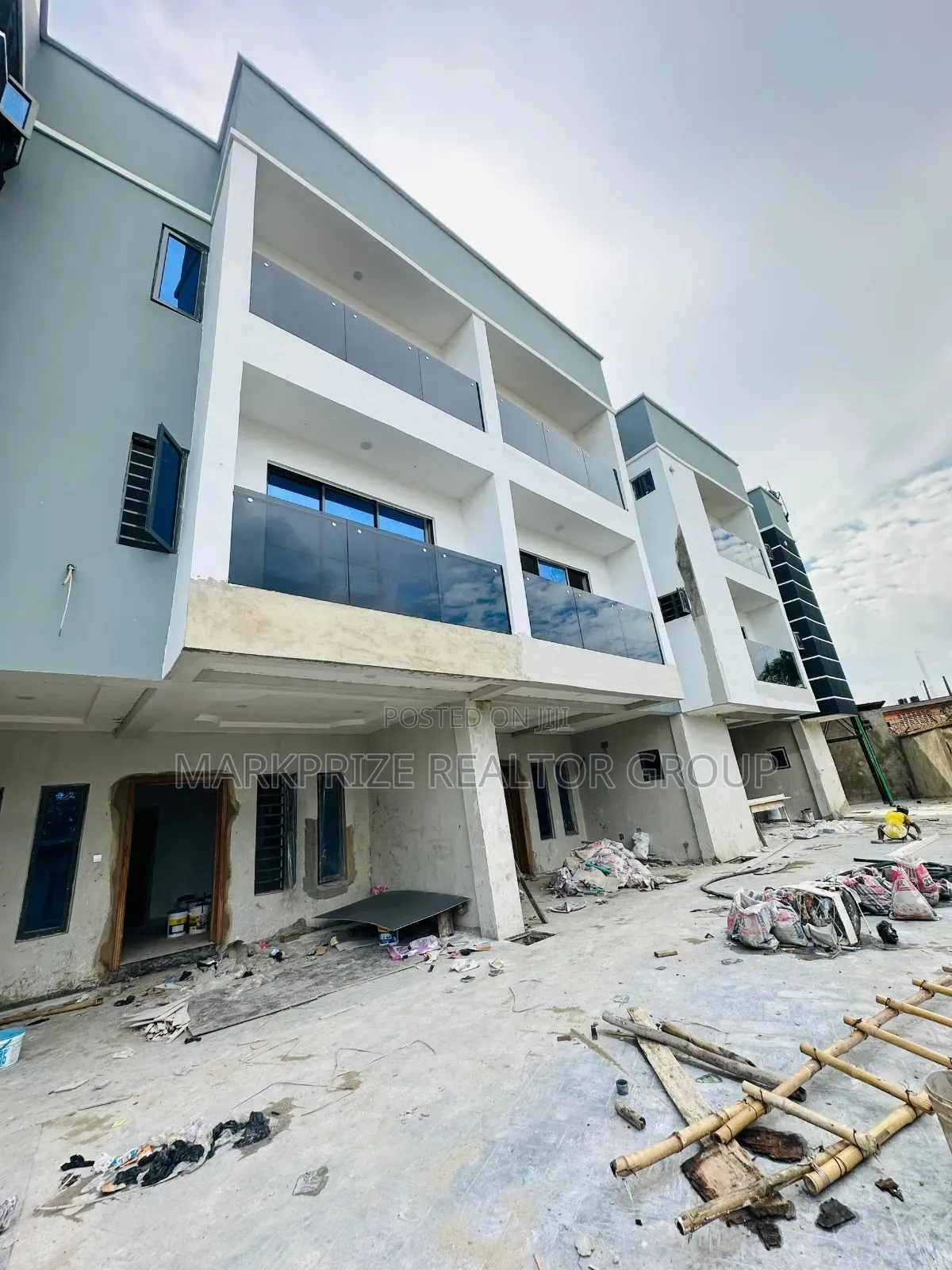 4bdrm Duplex in Ikeja for sale in Ikeja