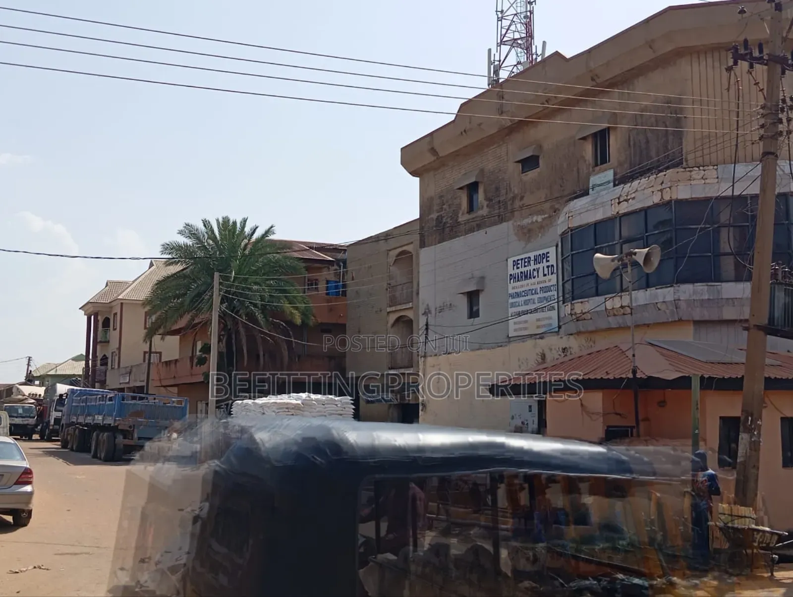 Strategic Commercial Property in Kaduna North for Dale in Kaduna / Kaduna State
