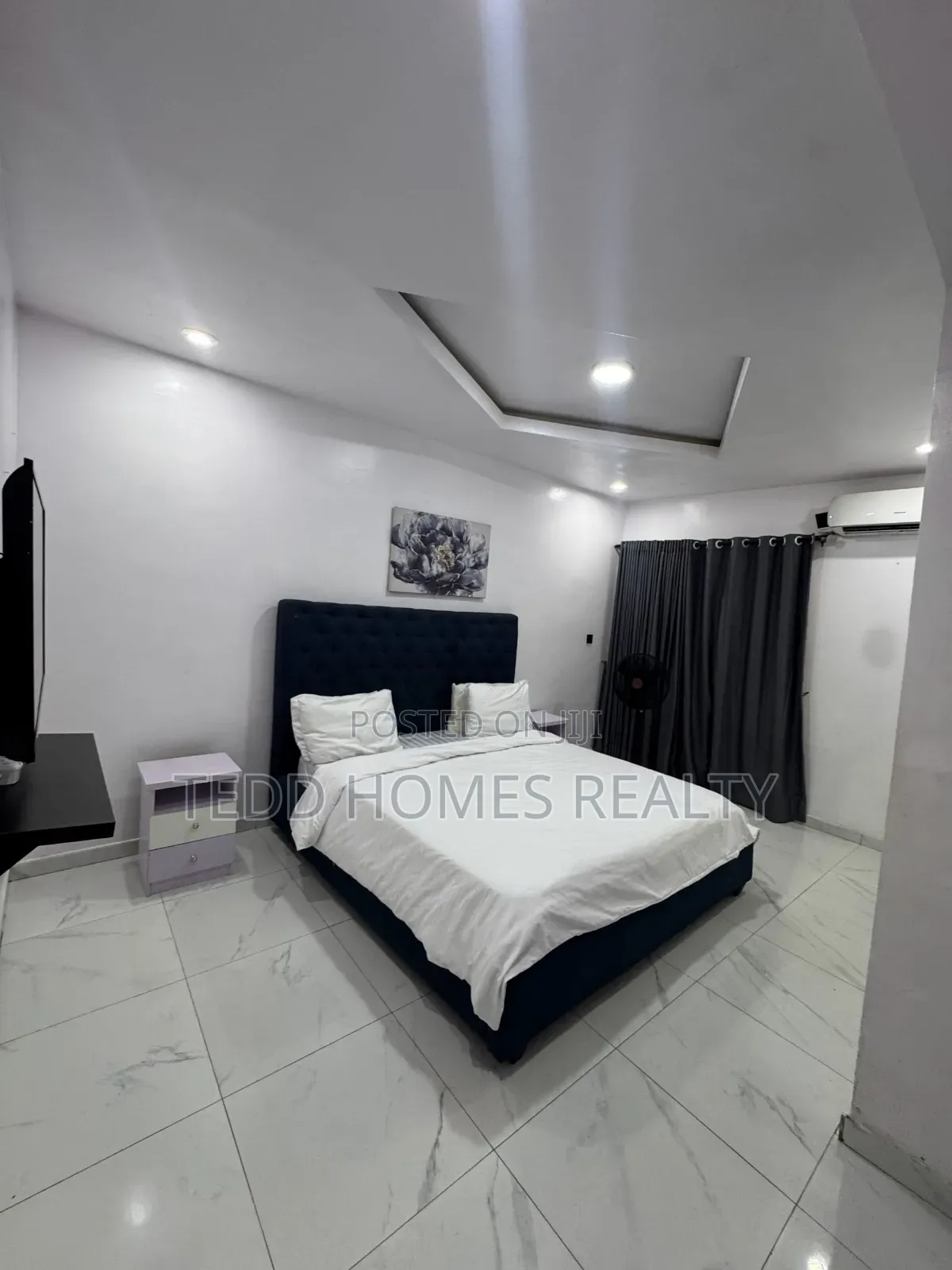 Stylish 3-Bedroom Duplex Is Now Available in Chevron