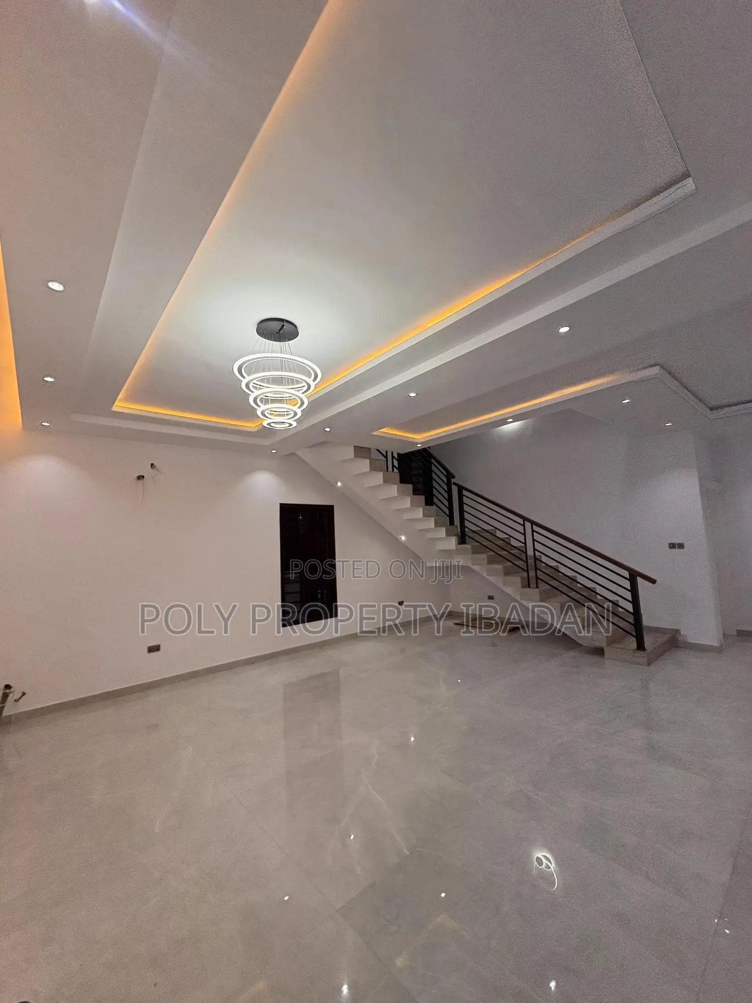 5bdrm Duplex in Legacy Estate,, Ibadan for sale in Ibadan