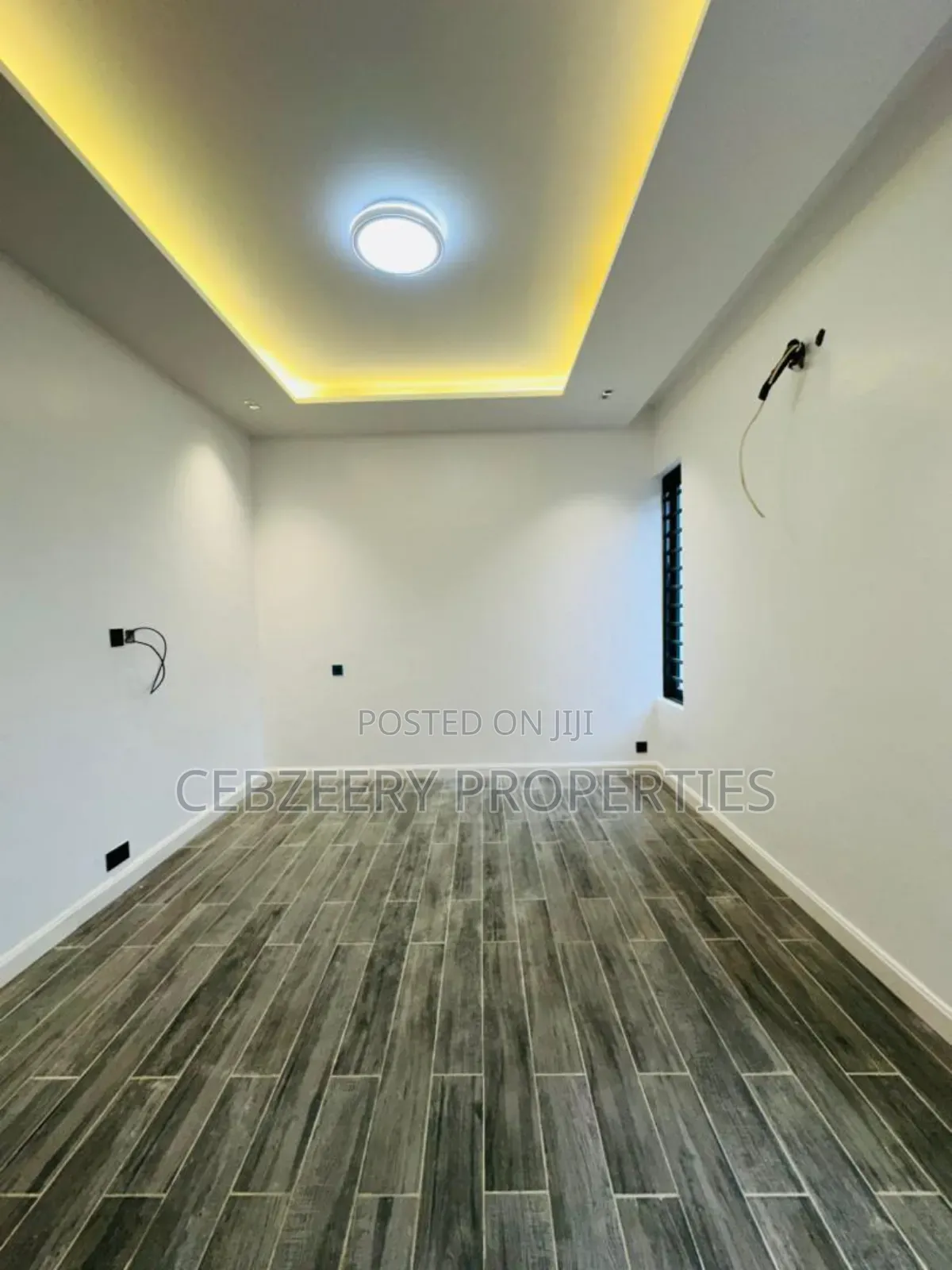 5bdrm Duplex in Adeniyi Jones for sale in Adeniyi Jones