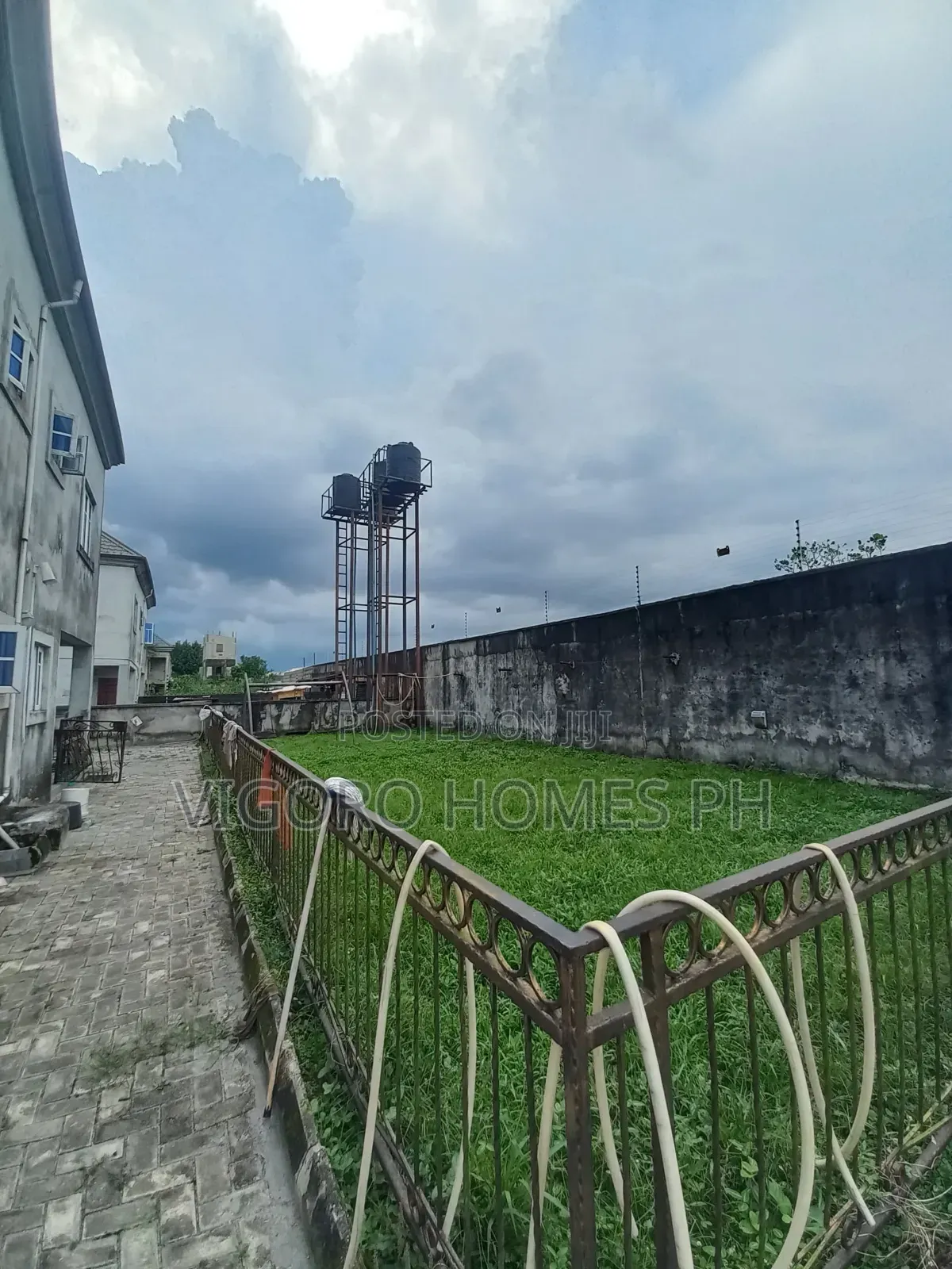 5bdrm Duplex in Eriebe, Port-Harcourt for sale in Port-Harcourt