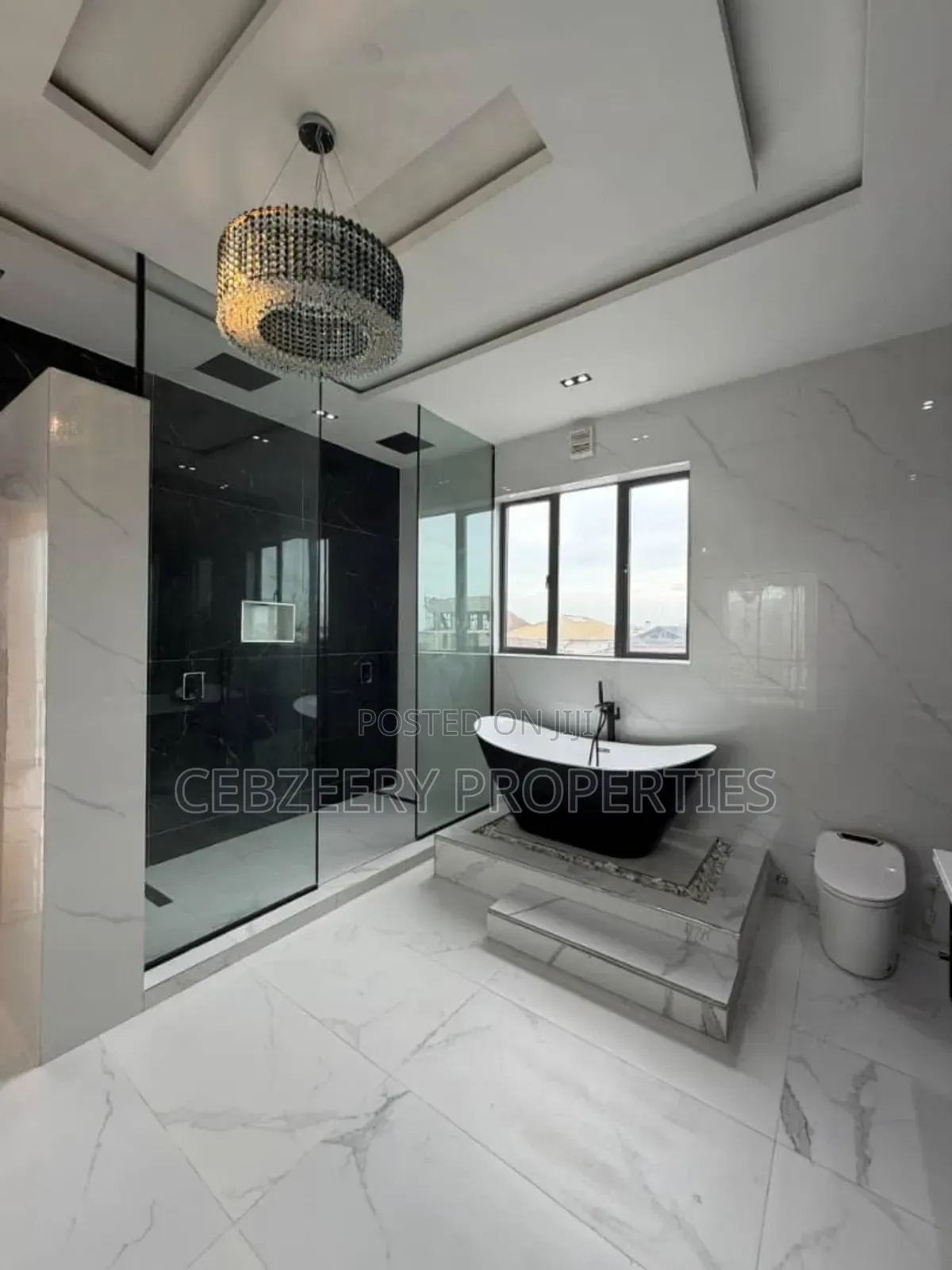 5bdrm Duplex in Ikate for sale in Ikate