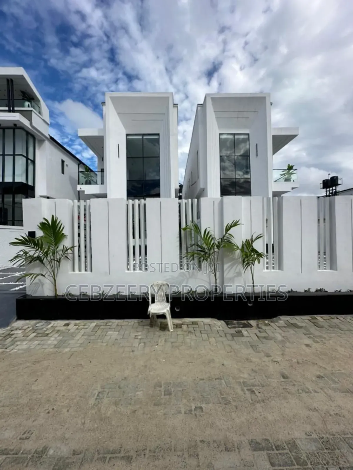 5bdrm Duplex in Ajah for sale in Ajah
