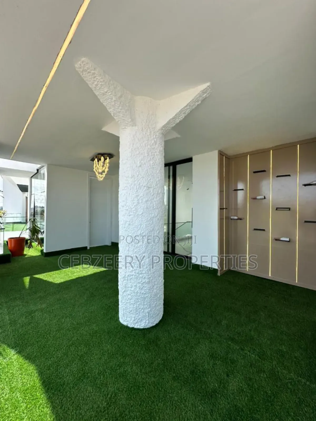 5bdrm Duplex in Osapa london for sale in Osapa london