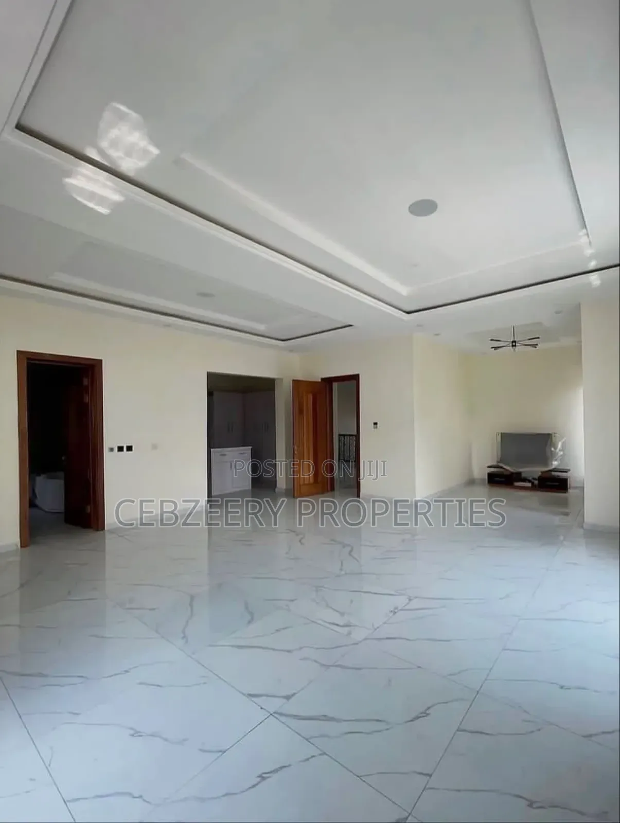 5bdrm Duplex in Ikate for sale in Ikate