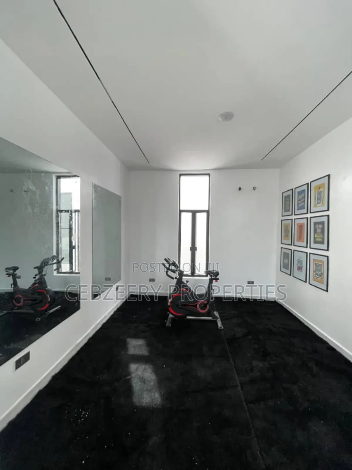 5bdrm Duplex in Lekki Phase 1 for sale in Lekki Phase 1
