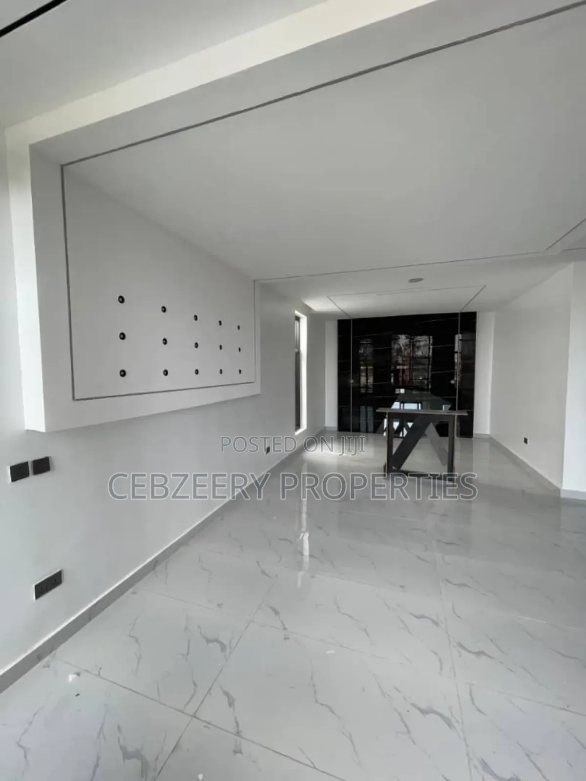5bdrm Duplex in Lekki Phase 1 for sale in Lekki Phase 1