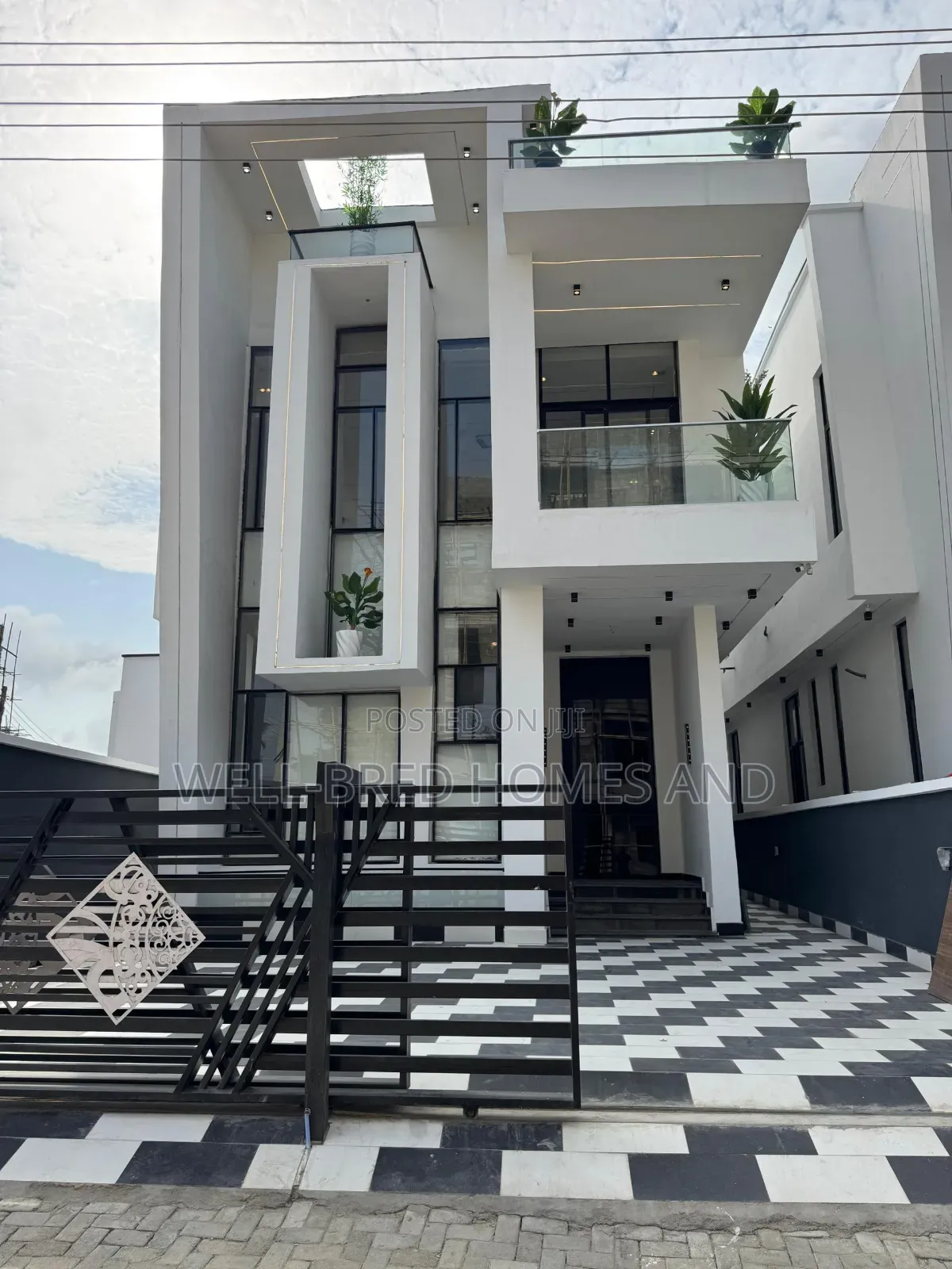 5bdrm Duplex in Chevron Lekki Lagos for sale in Lekki