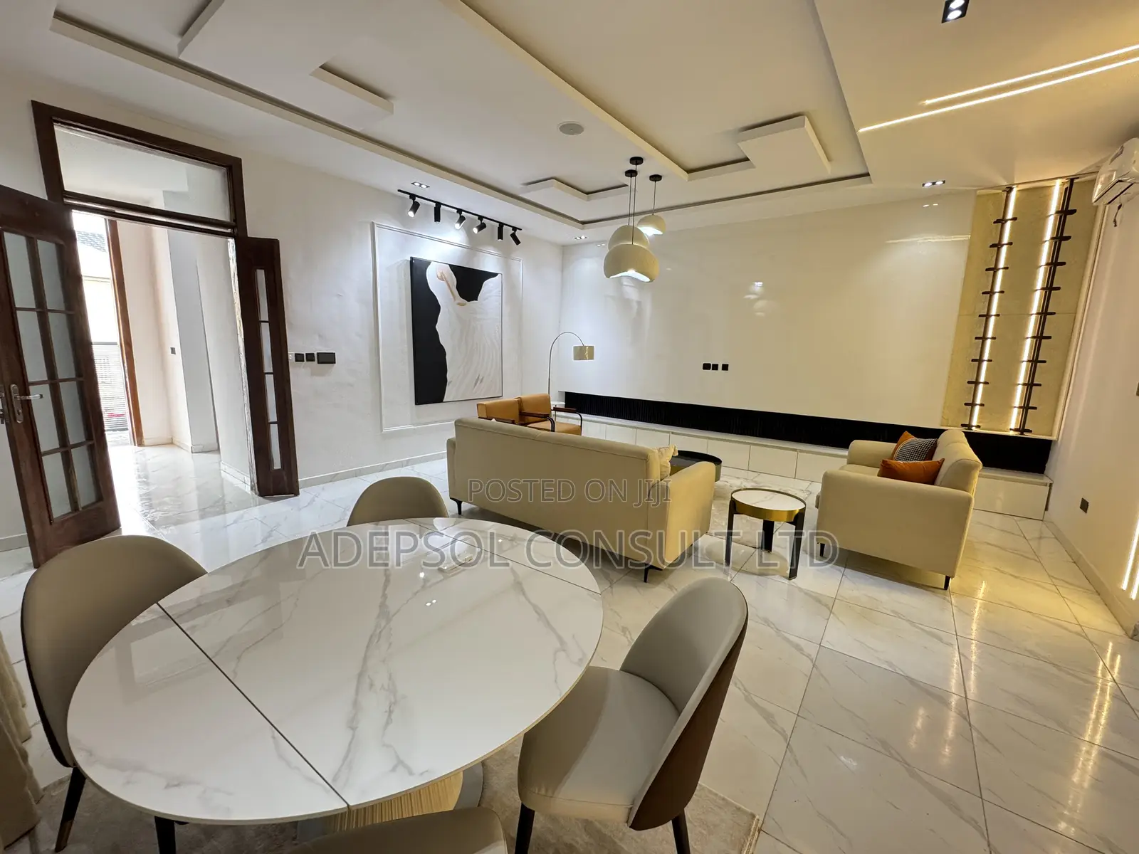 Furnished 5bdrm Duplex in Chevron for sale in Chevron