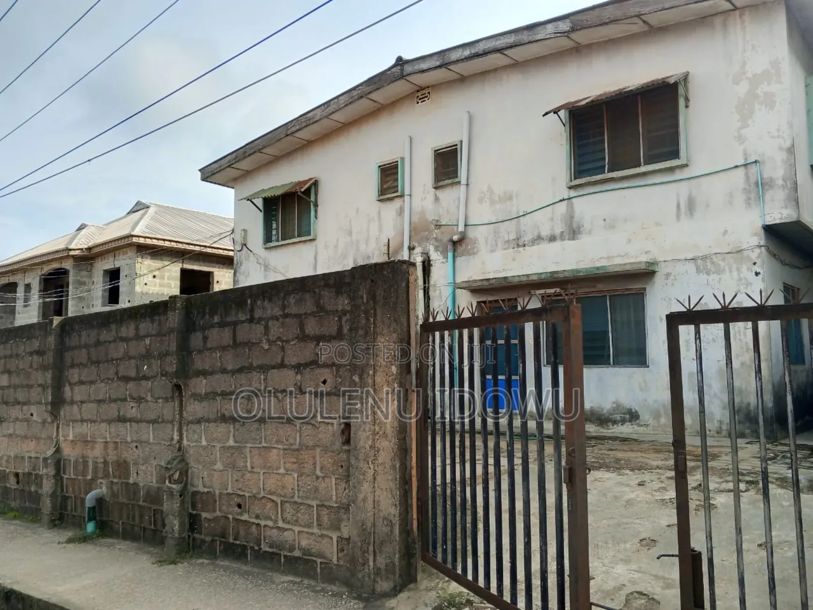 Furnished 3bdrm Block of Flats in Alimosho for sale in Alimosho