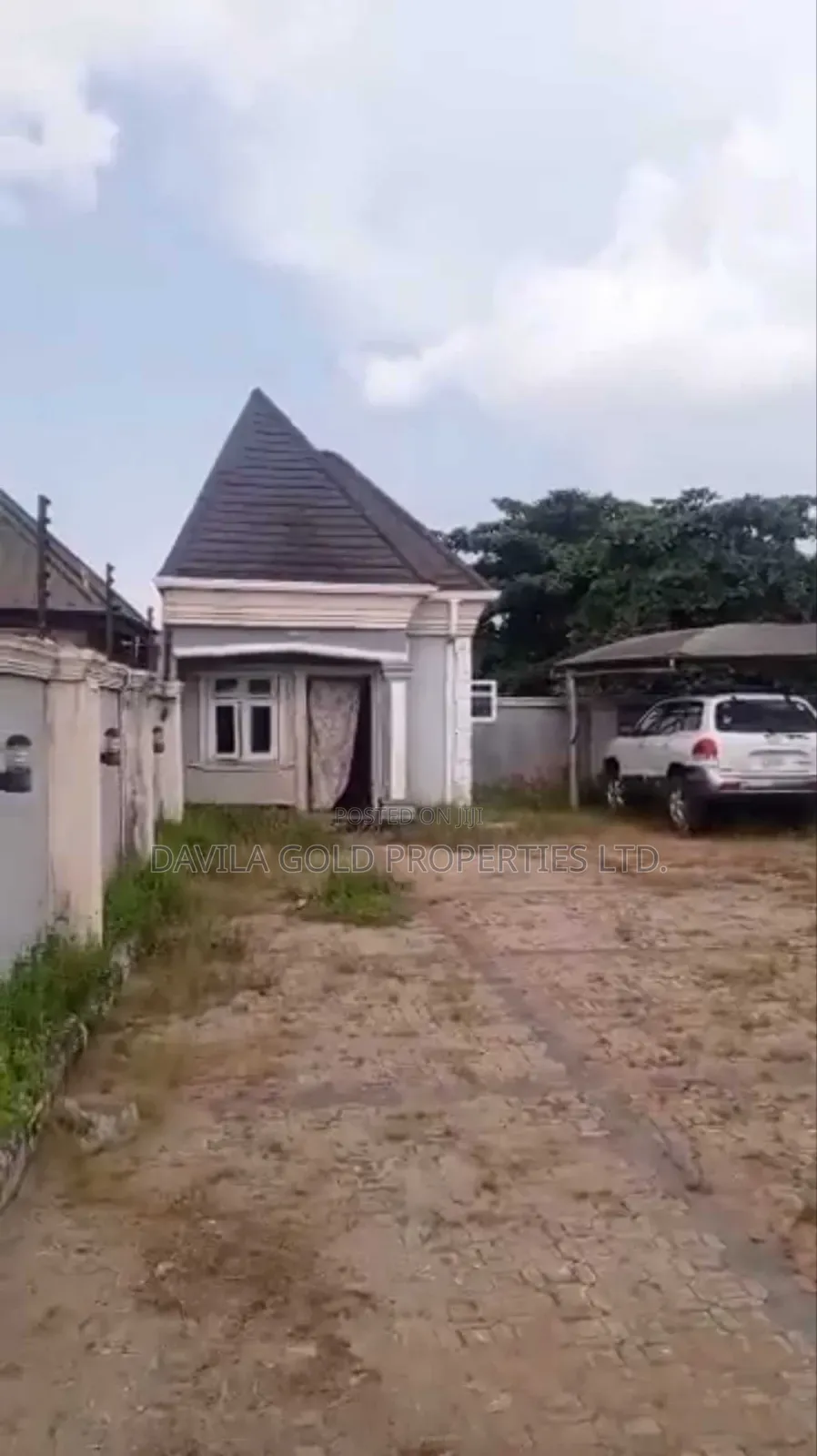 7bdrm Block of Flats in Benin City for sale in Benin City