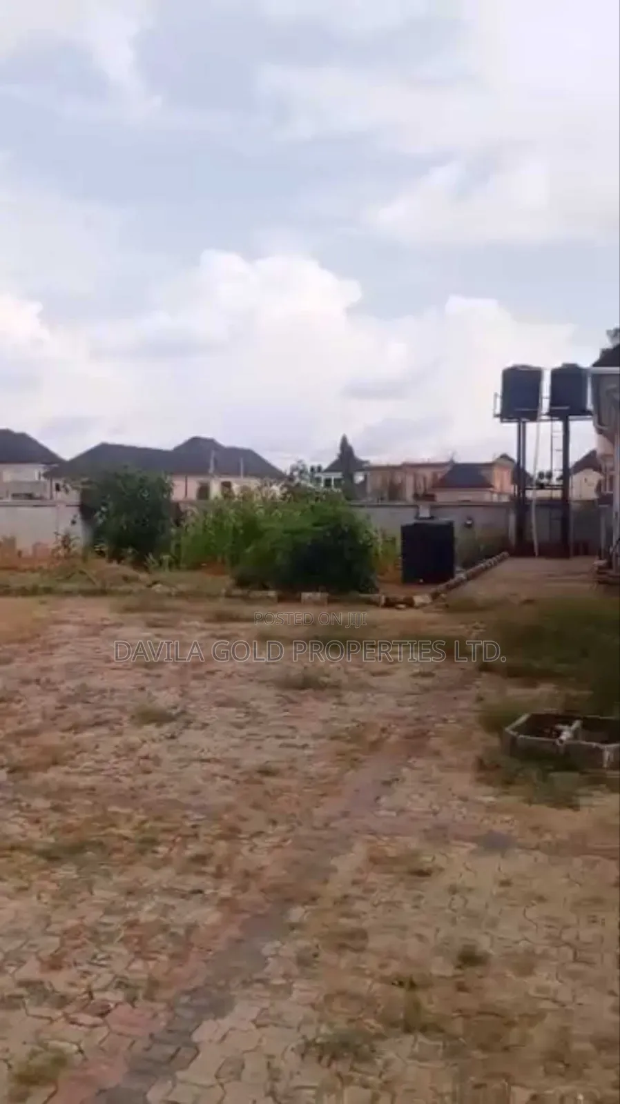 7bdrm Block of Flats in Benin City for sale in Benin City