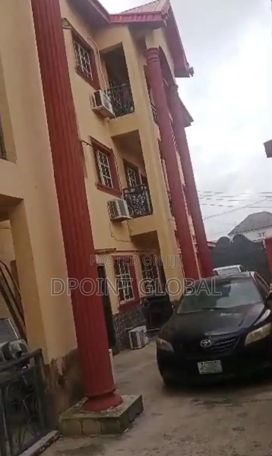 18bdrm Block of Flats in In Estate, Alimosho for sale in Alimosho