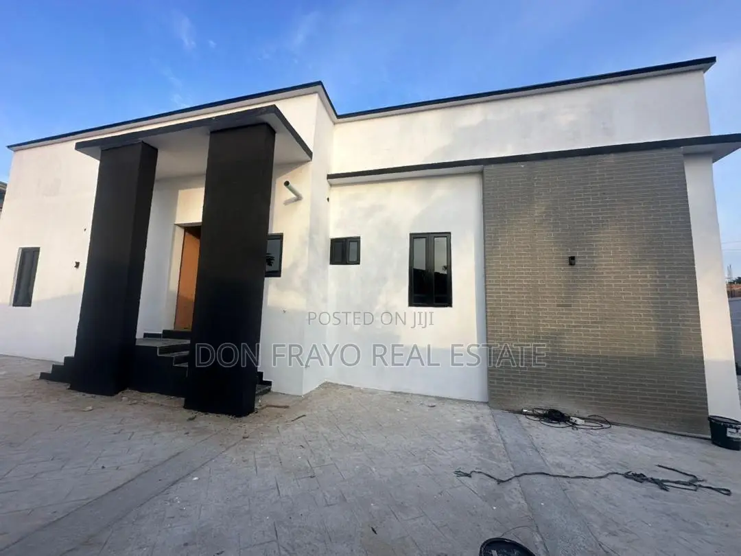 3bdrm Bungalow in Ikolaba Area, Bodija for sale in Bodija