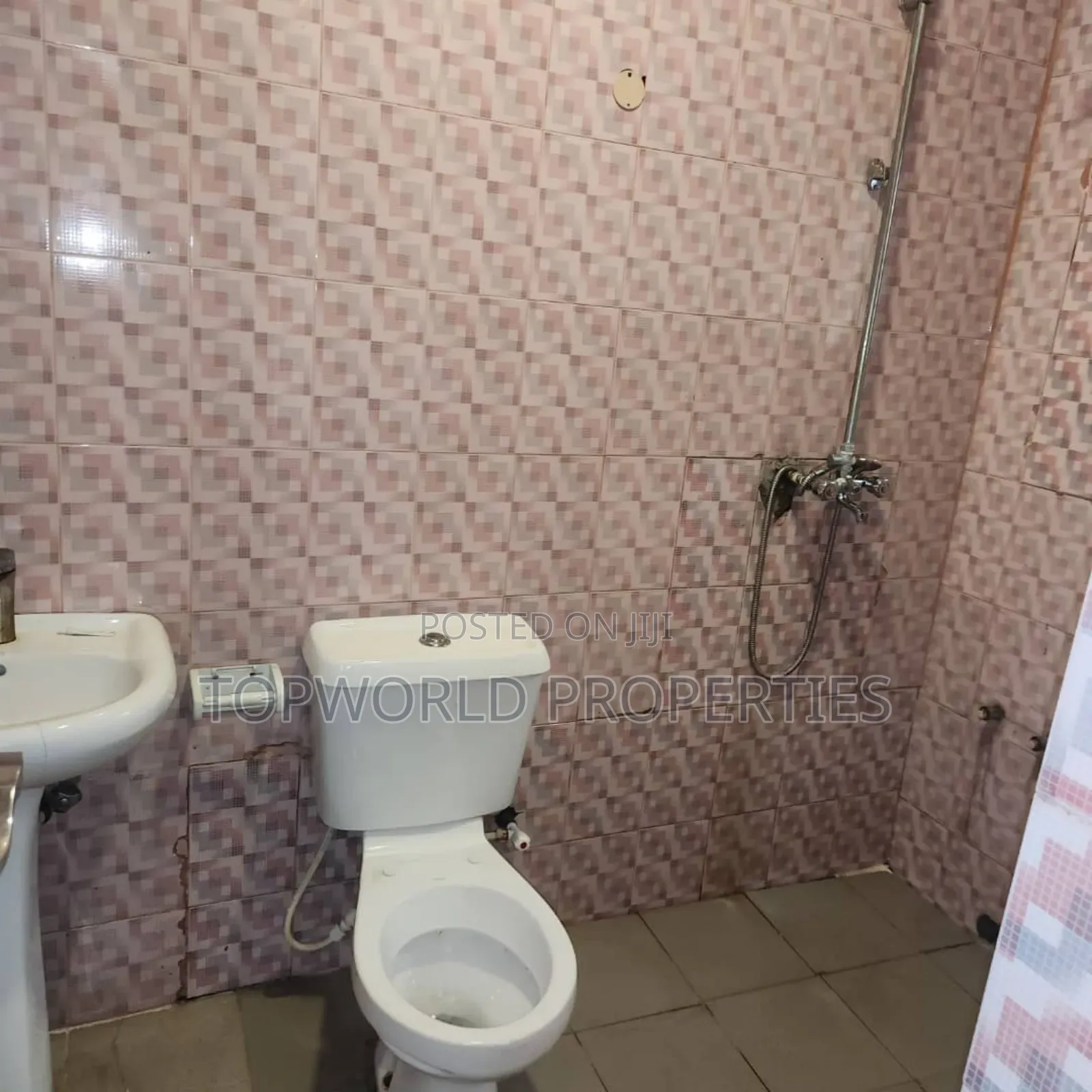 3bdrm Block of Flats in Ijaiye Ojokoro Lcda, Ifako for sale in Ifako