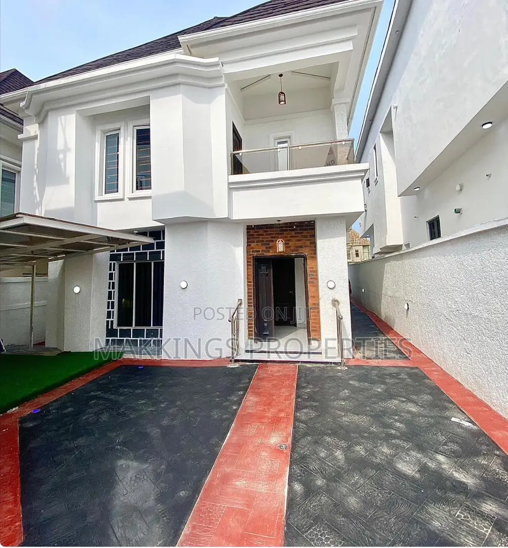 4bdrm Duplex in Thomas Estate for sale in Thomas Estate