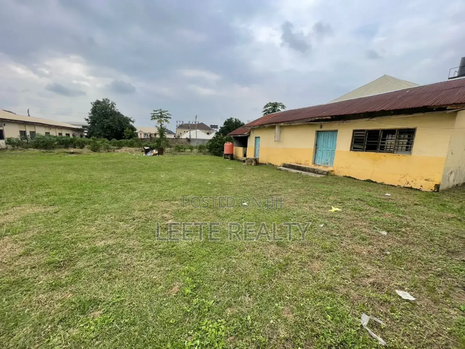 15bdrm House in Kubwa for sale in Kubwa
