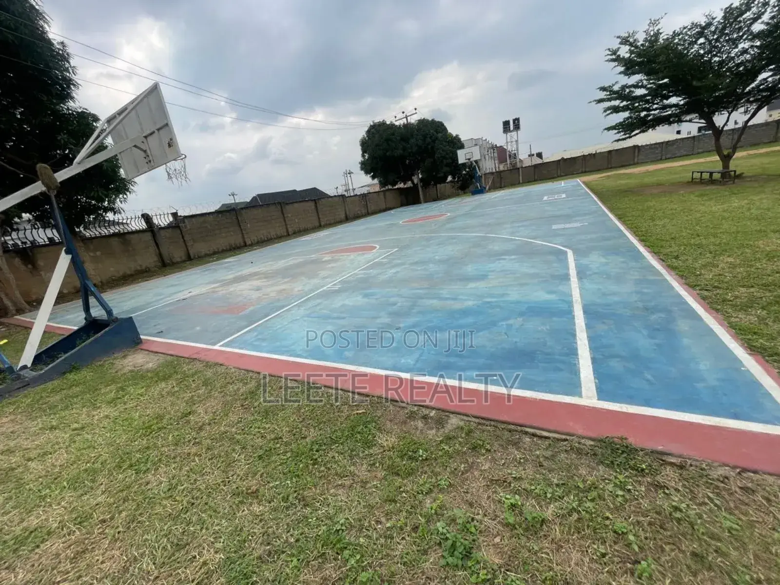 15bdrm House in Kubwa for sale in Kubwa