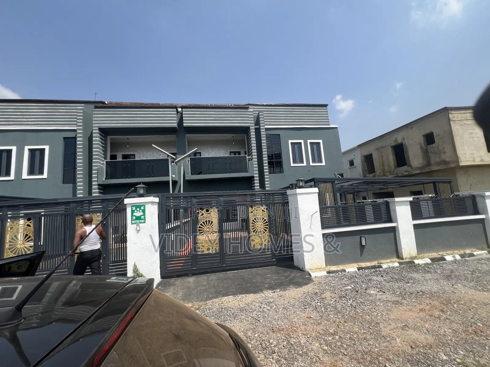 4bdrm Duplex in Golf Estate, Apo District for rent in Apo District