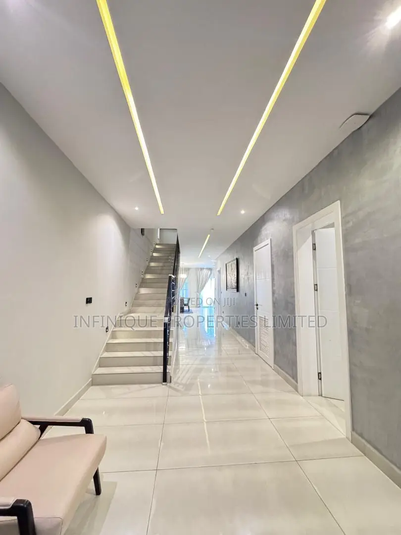 5bdrm House in Lekki Phase 1 for sale in Lekki Phase 1