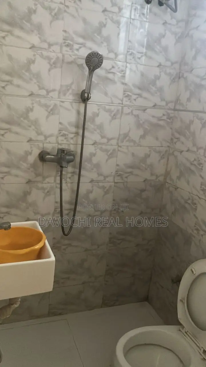 4bdrm Duplex in Harris Drive, Vgc, Ikota for rent in Ikota