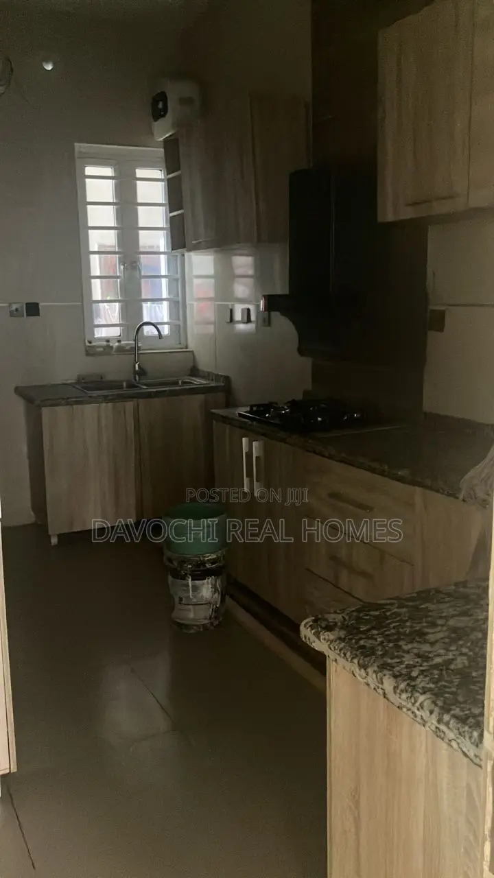4bdrm Duplex in Harris Drive, Vgc, Ikota for rent in Ikota
