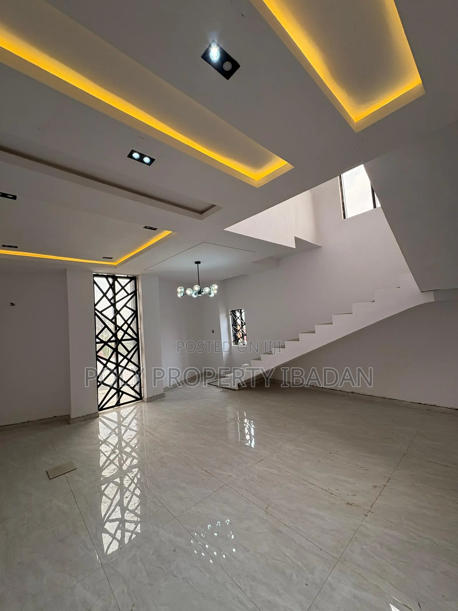 4bdrm Duplex in Alalubosa Gra, Ibadan for sale in Ibadan