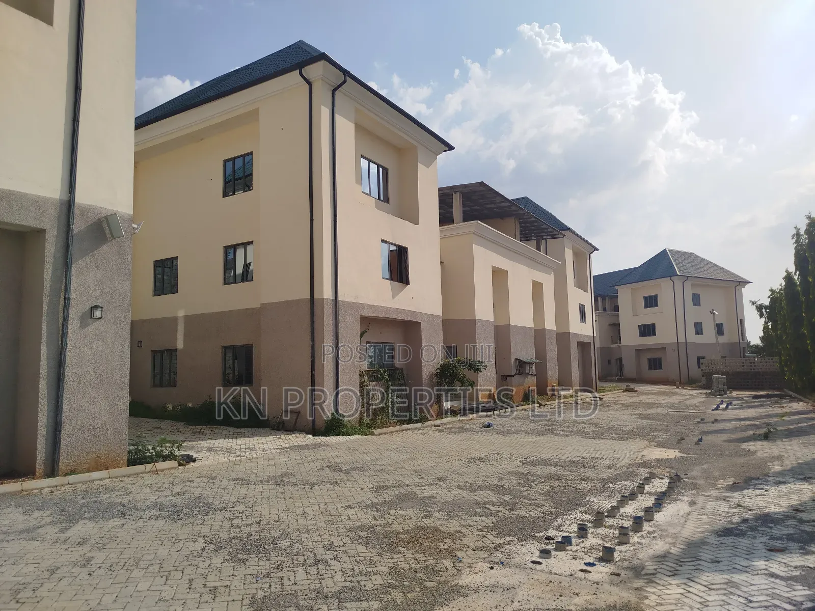 4bdrm Duplex in Secured Estate, Galadimawa for rent in Galadimawa