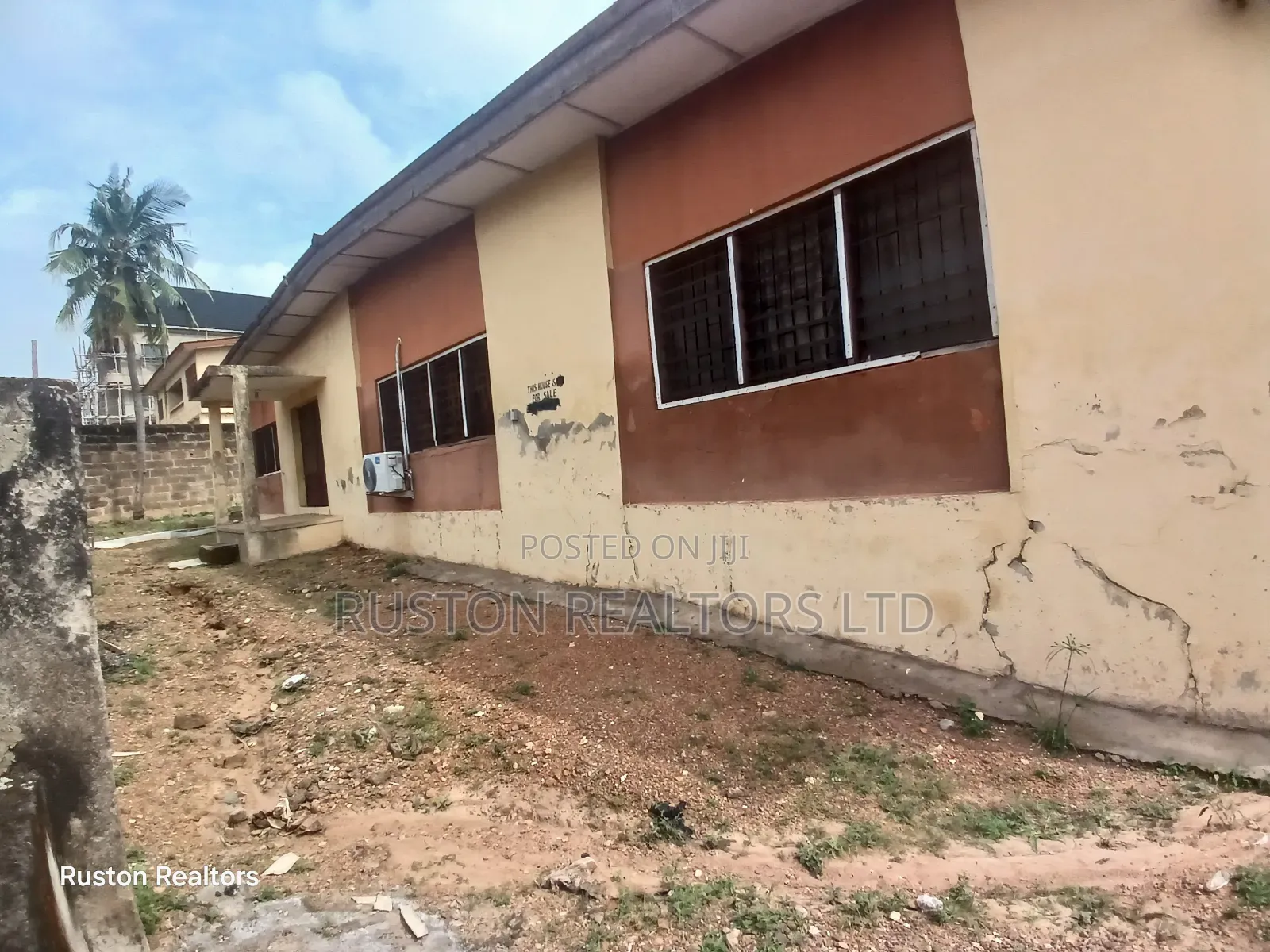 5bdrm Bungalow in Ibadan for sale in Ibadan