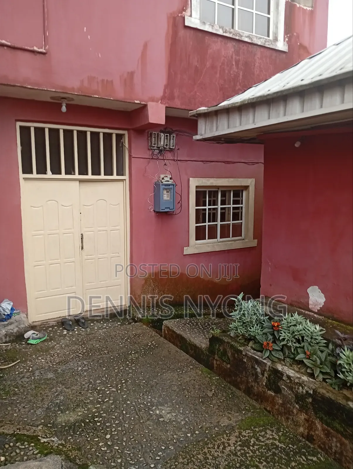 8bdrm Duplex in Akai Efa By Jehovah, Calabar for sale in Calabar
