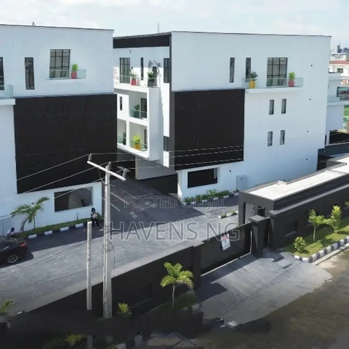4bdrm Duplex in Ikate for sale in Ikate