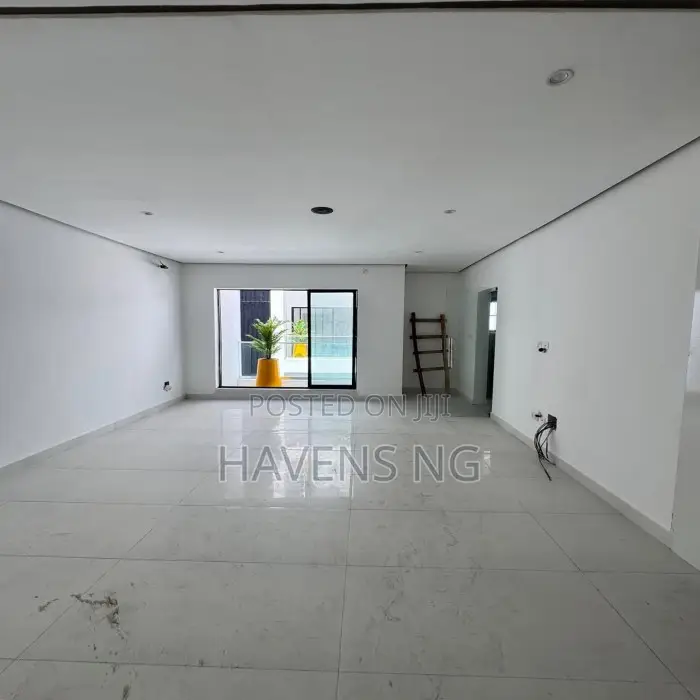 4bdrm Duplex in Ikate for sale in Ikate