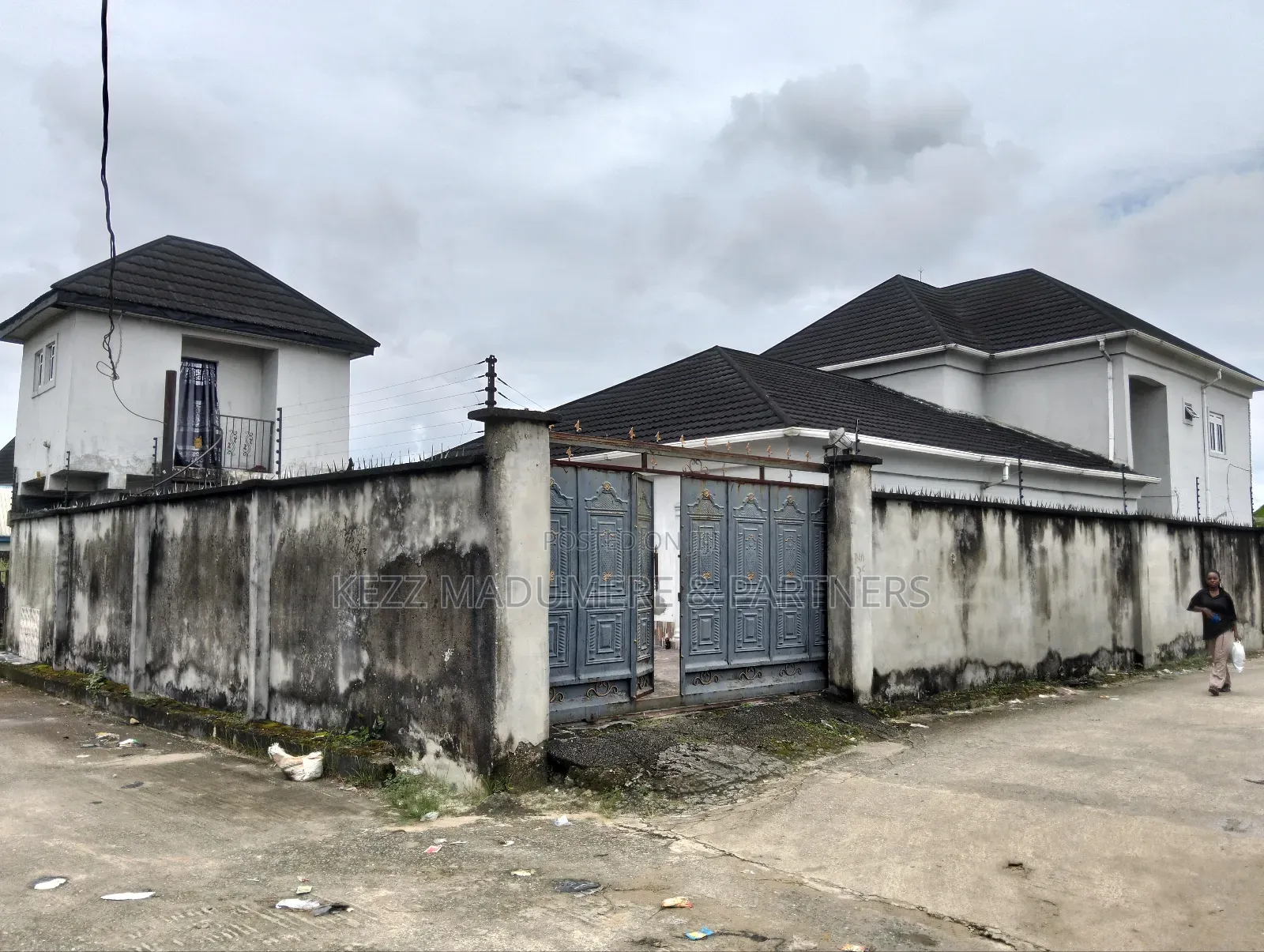 5bdrm Duplex in Off Sars Road, Port for sale in Port-Harcourt