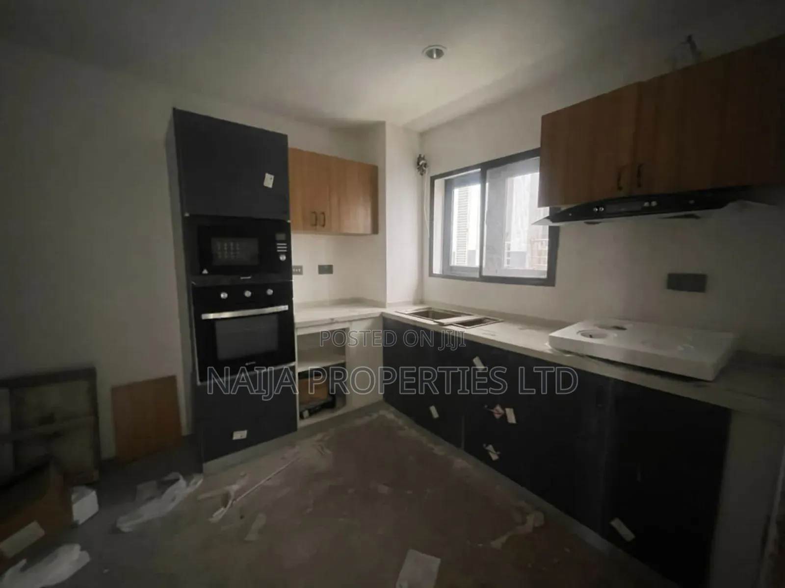 2bdrm Apartment in Off Keffi Str., Ikoyi for sale in Ikoyi