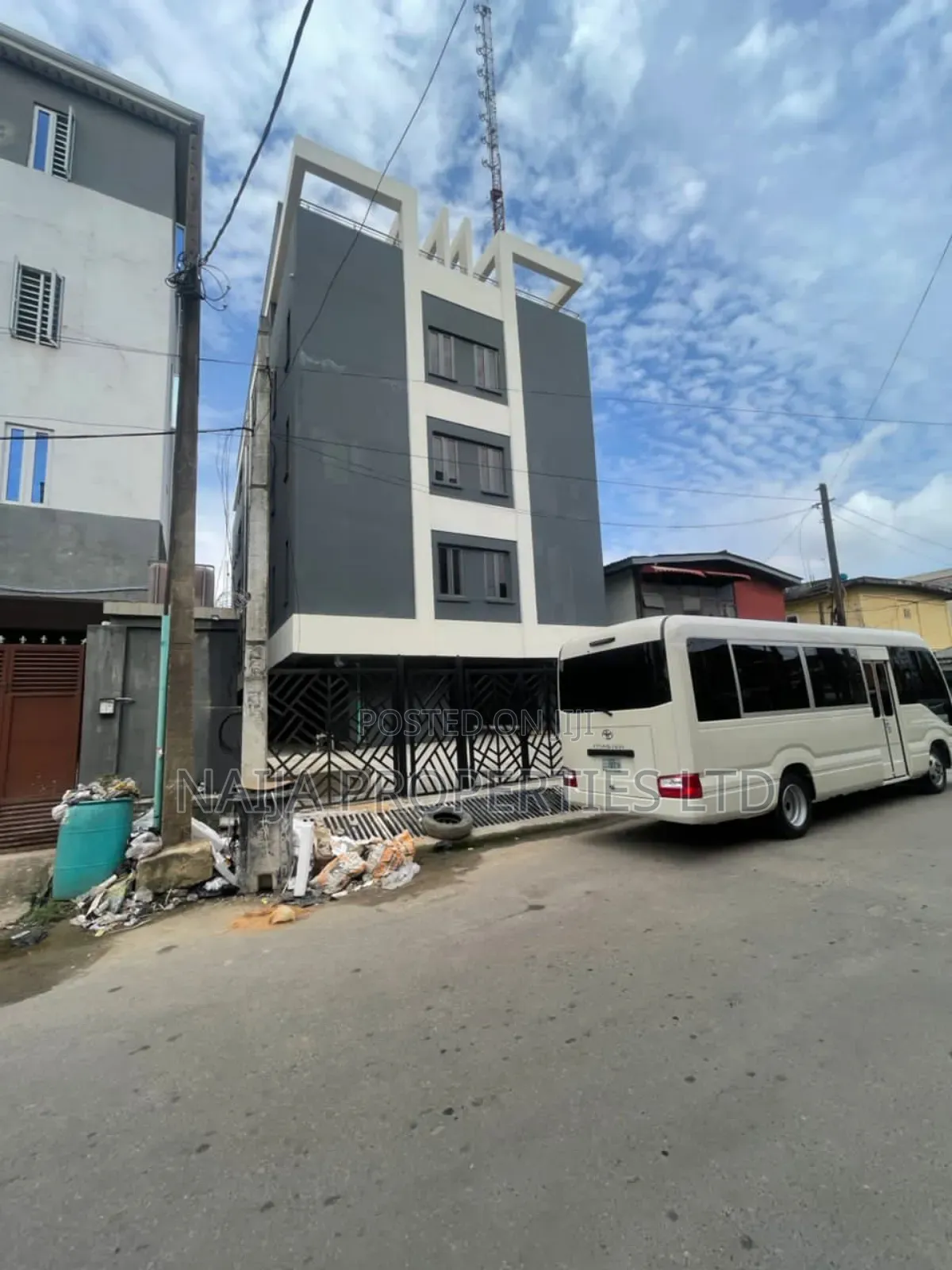 2bdrm Apartment in Off Keffi Str., Ikoyi for sale in Ikoyi