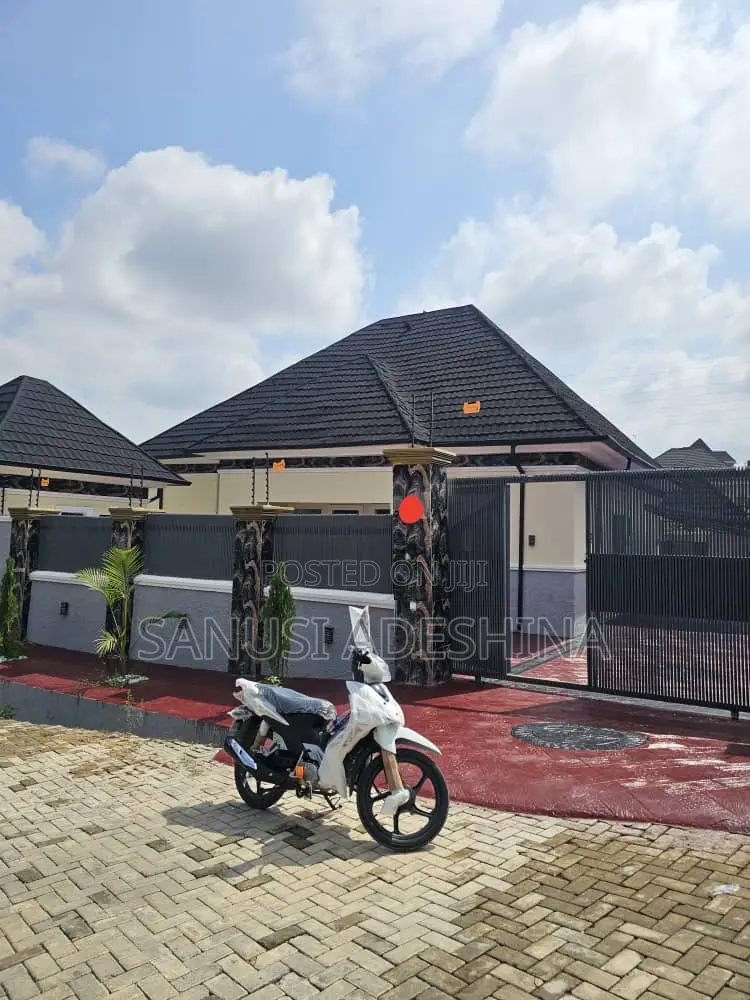 6bdrm Bungalow in Gwarimpa Estate Fct, Gwarinpa for sale in Gwarinpa