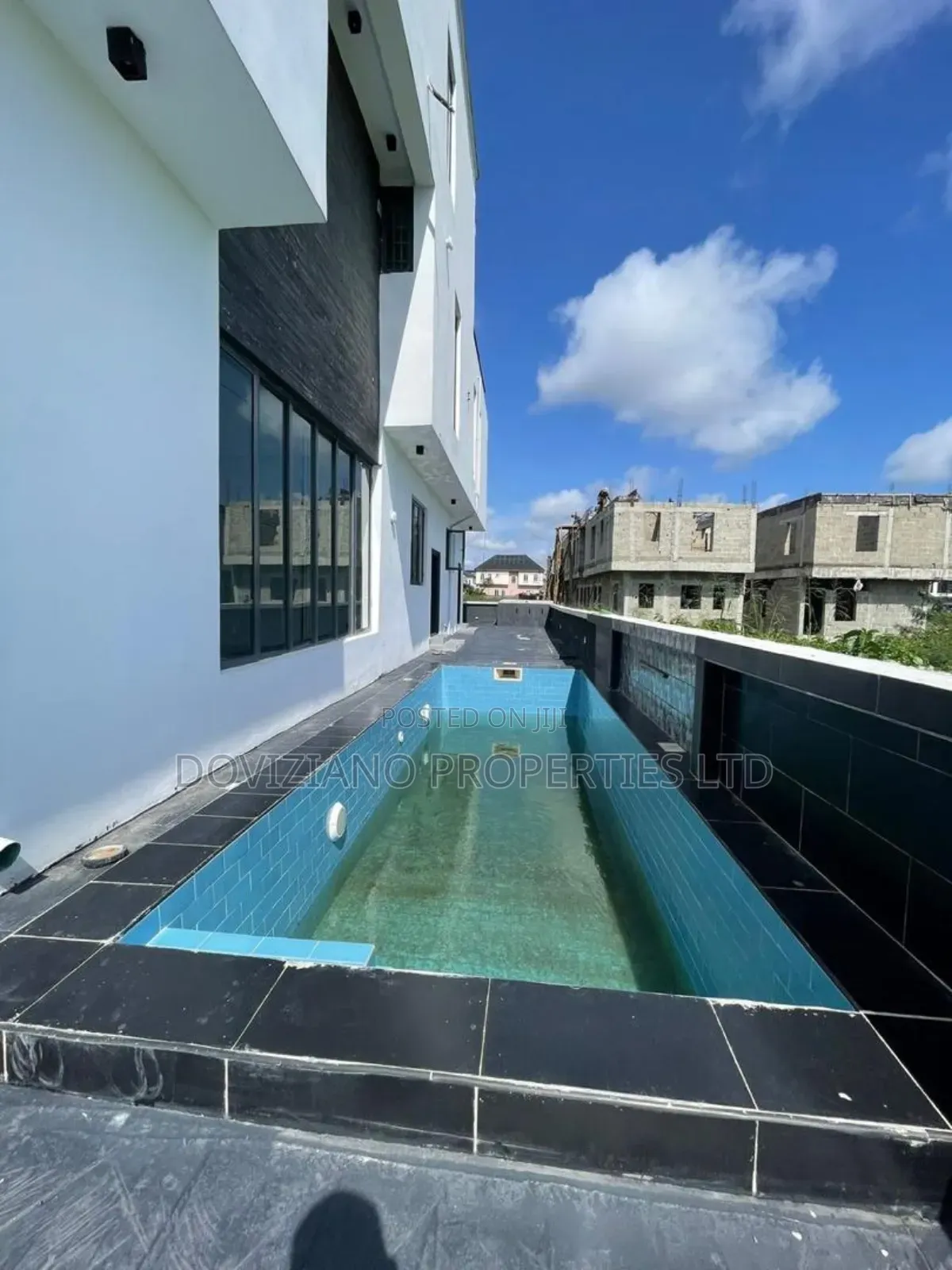 5bdrm Duplex in Ajah for sale in Ajah