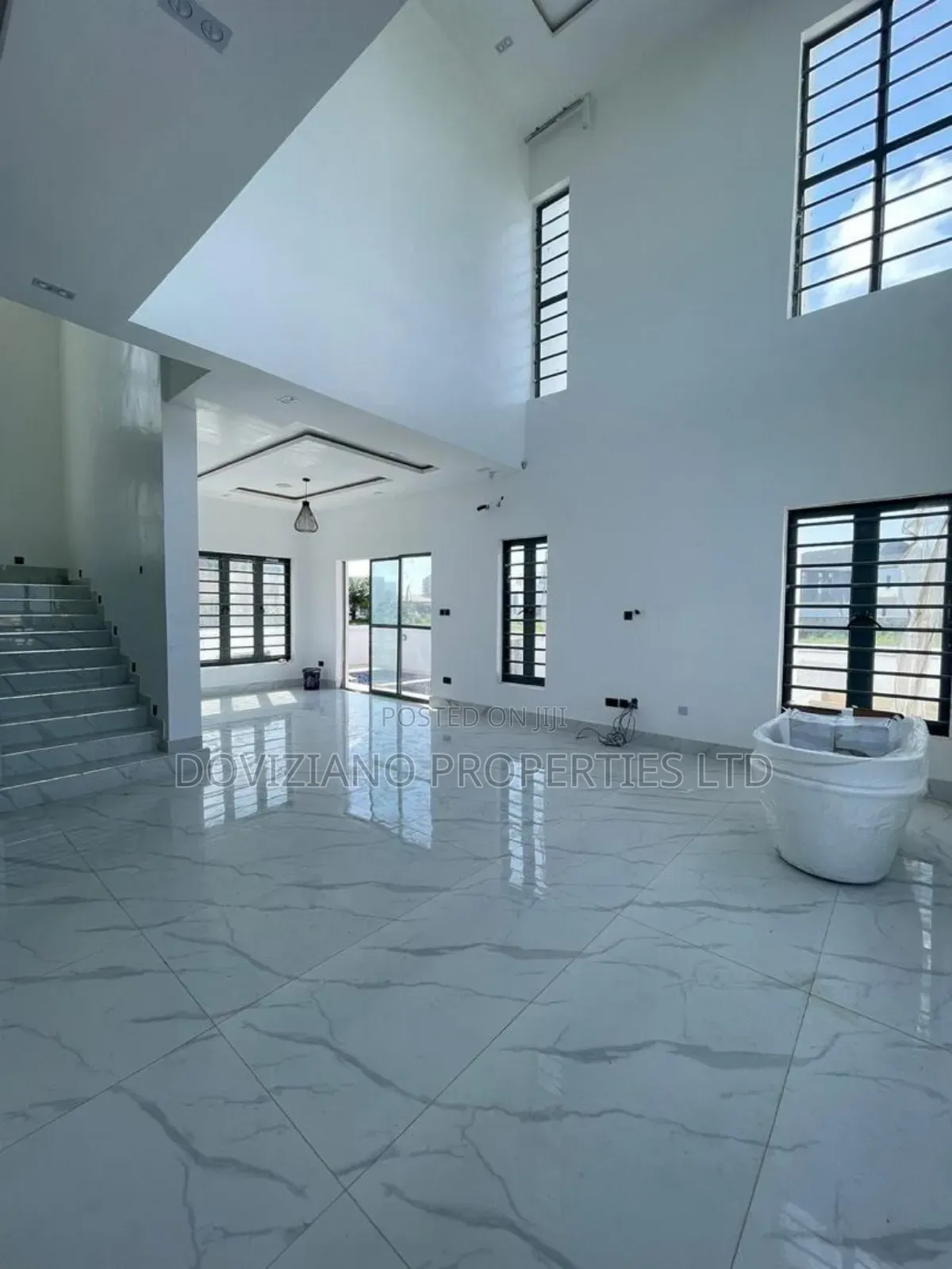 5bdrm Duplex in Ajah for sale in Ajah